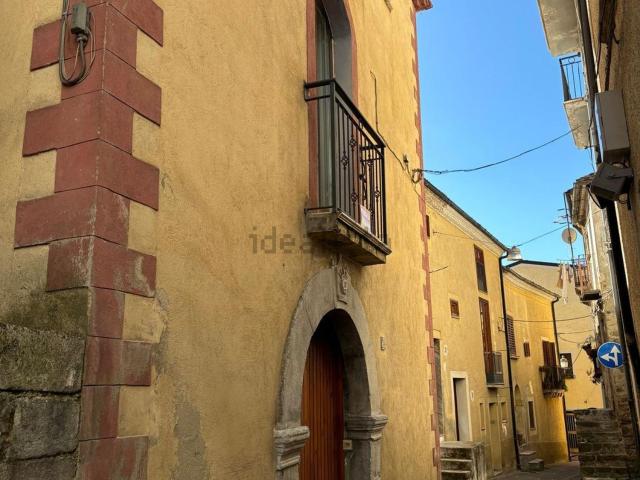 Appartamento in vendita a Calvello, Basilicata
