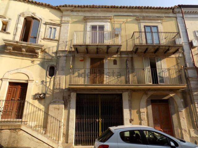 Appartamento in vendita a Monterosso Almo, Sicilia