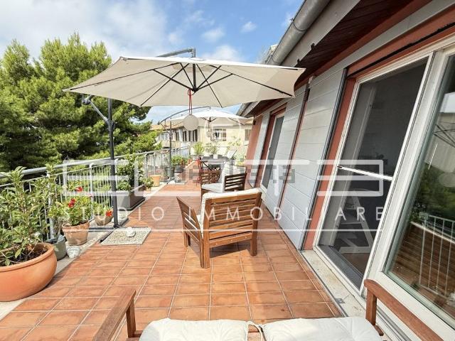 Appartamento in vendita a Brecce Bianche, Marche