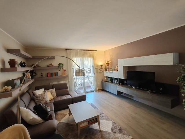 Appartamento in vendita a Casalpusterlengo, Lombardia