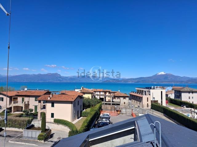 Appartamento in vendita a Peschiera Del Garda, Veneto