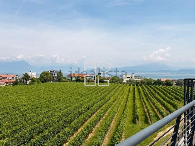 Appartamento in vendita a Peschiera Del Garda, Veneto