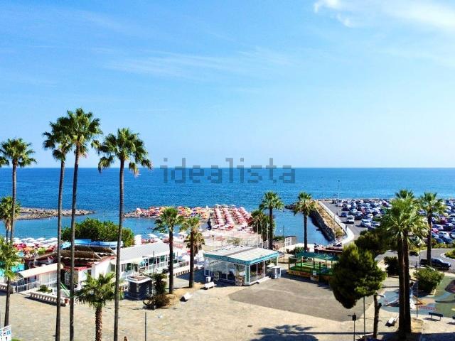 Appartamento in vendita a Imperia, Liguria