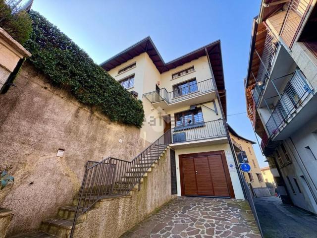 Appartamento in vendita a Pradalunga, Bergamo