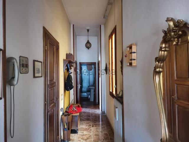 Appartamento in vendita a Colle Di Val D'elsa, Toscana