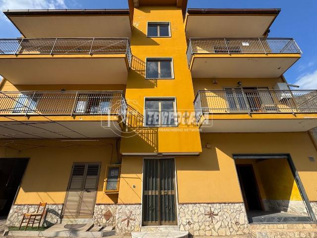 Appartamento in vendita a Castel Morrone, Campania
