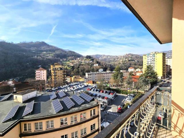 Appartamento in vendita a Campomorone, Liguria