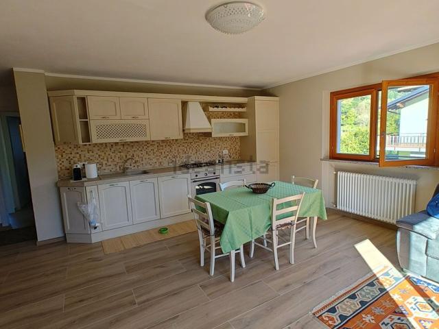 Appartamento in vendita a Alta Valle Intelvi, Lanzo D'intelvi