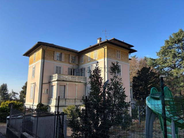 Appartamento in vendita a Velate, Varese