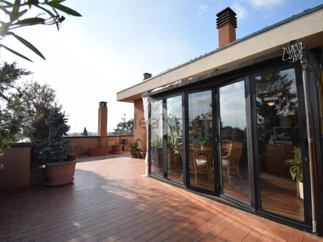 Attico in vendita a Brugherio, Lombardia