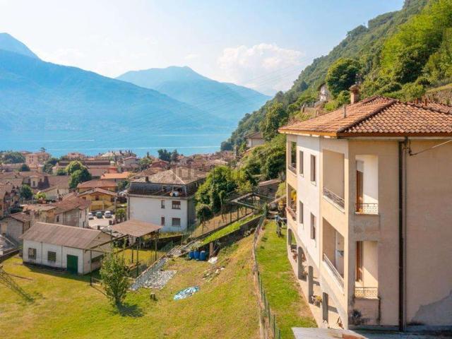 Appartamento in vendita a Dongo, Lombardia