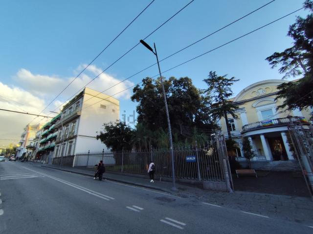 Appartamento in vendita a Portici, Napoli