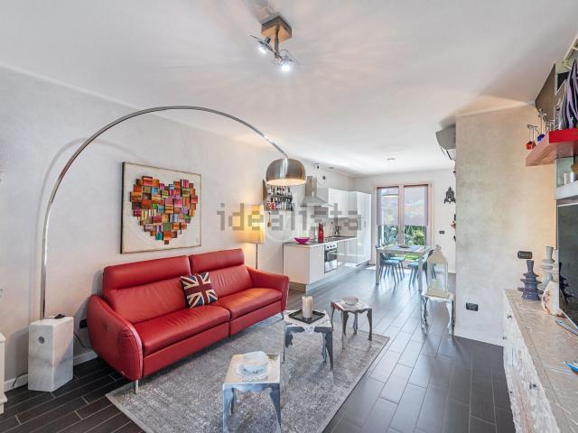 Appartamento in vendita a Lonato, Brescia