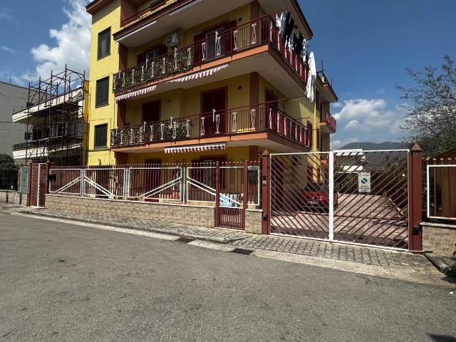 Appartamento in vendita a Cicciano, Campania