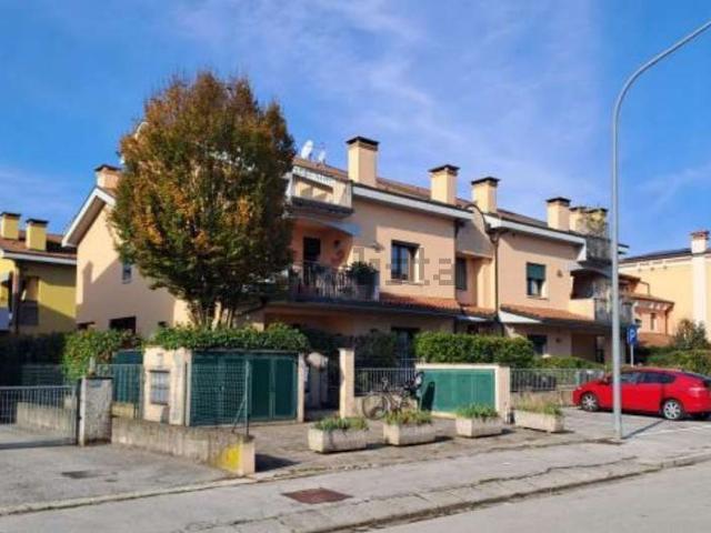 Appartamento in vendita a Bertesinella, Vicenza