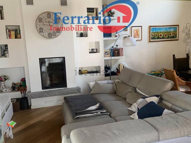 Appartamento in vendita a Arcore, Lombardia