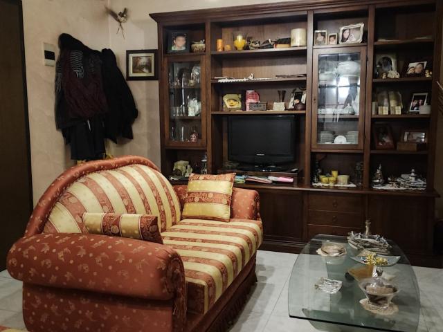 Appartamento in vendita a Maugeri, Valverde