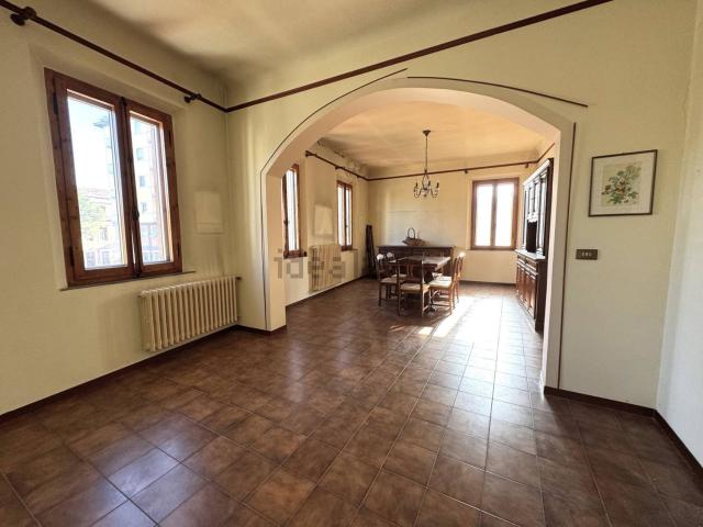 Appartamento in vendita a Centro, Marche