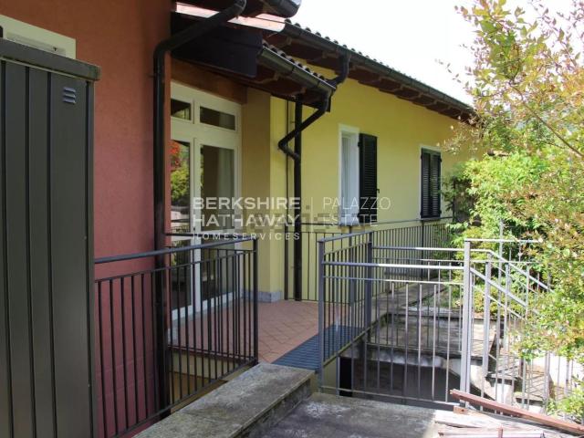 Appartamento in vendita a Montemezzo, Lombardia