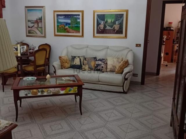 Appartamento in vendita a Calabria, Reggio Calabria