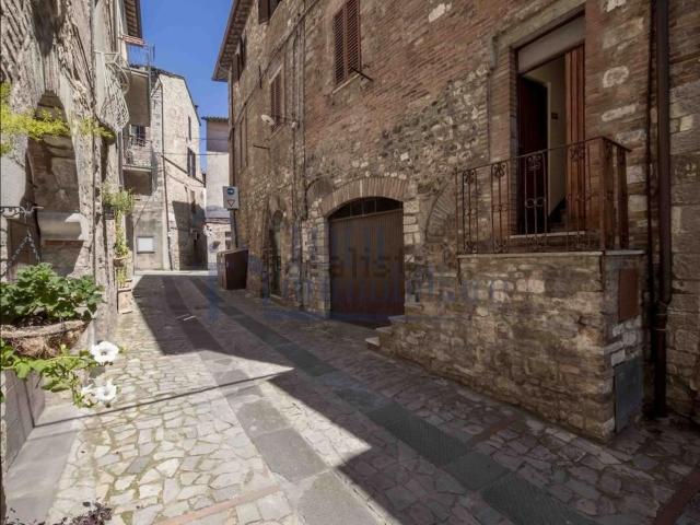 Appartamento in vendita a Izzalini, Umbria
