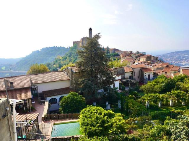 Appartamento in vendita a Castellaro, Provincia di Imperia