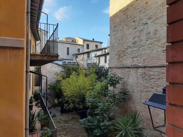 Appartamento in vendita a Centro Storico, Marche