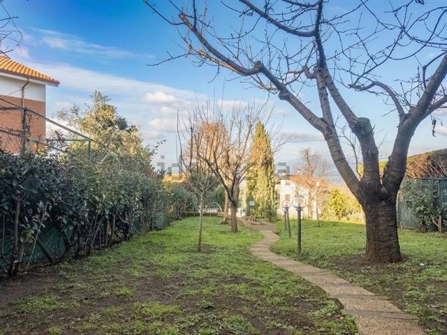 Appartamento in vendita a Monte Compatri, Roma Capitale
