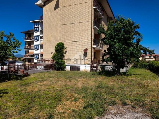 Appartamento in vendita a Villaggio Rinascita, Roma Capitale