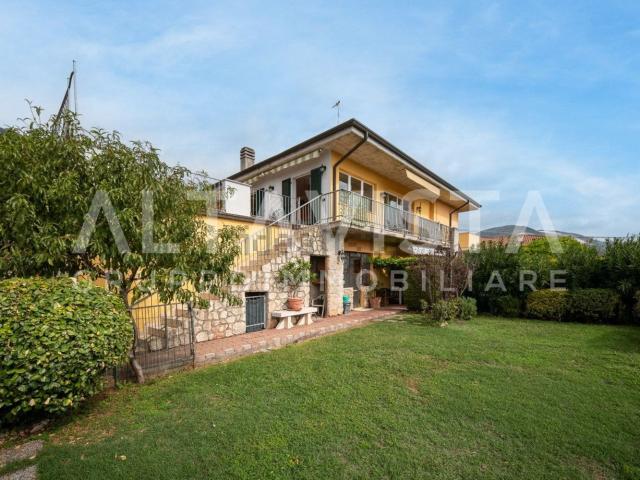 Appartamento in vendita a Botticino Sera, Botticino