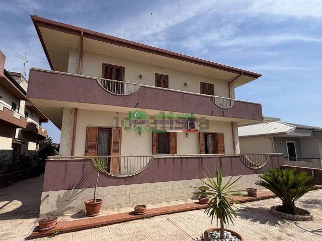 Appartamento in vendita a Cisternazzi, Ragusa