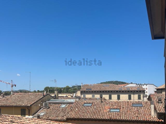 Appartamento in vendita a Centro Storico, Marche