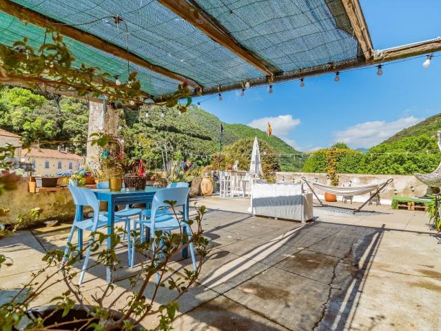 Appartamento in vendita a Finale Ligure, Liguria