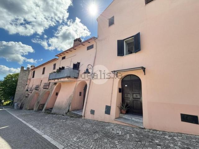 Appartamento in vendita a Montebuono, Lazio