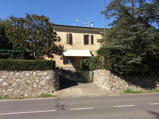 Appartamento in vendita a Bivio Di Ravi, Toscana