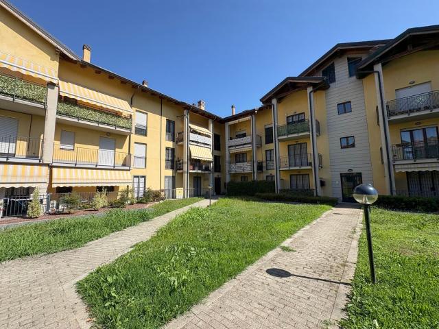 Appartamento in vendita a Cisliano, Lombardia