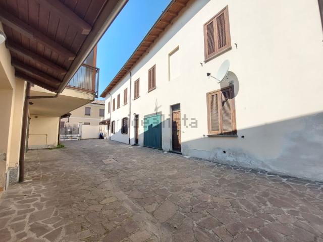 Appartamento in vendita a Sannazzaro De' Burgondi, Lombardia