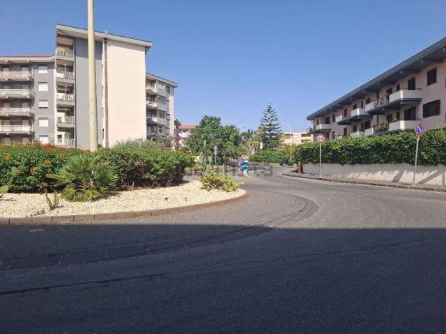 Appartamento in vendita a Acireale, Sicilia