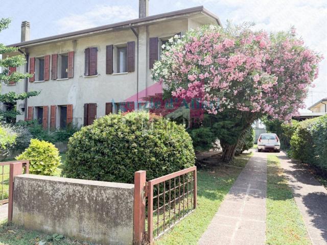 Appartamento in vendita a Castelmassa, Veneto