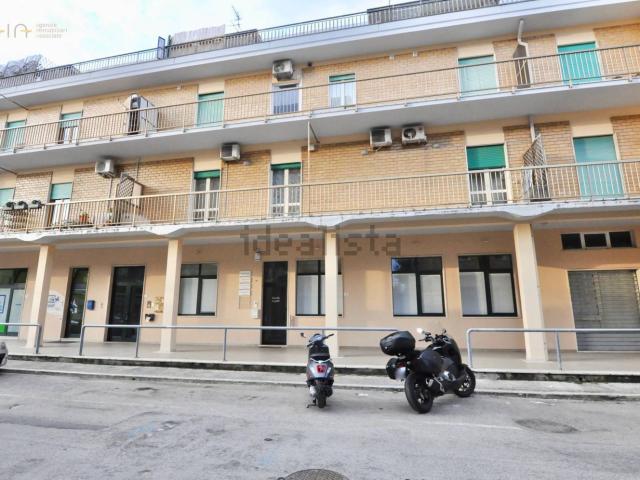 Appartamento in vendita a Porto d'Ascoli centro, Marche