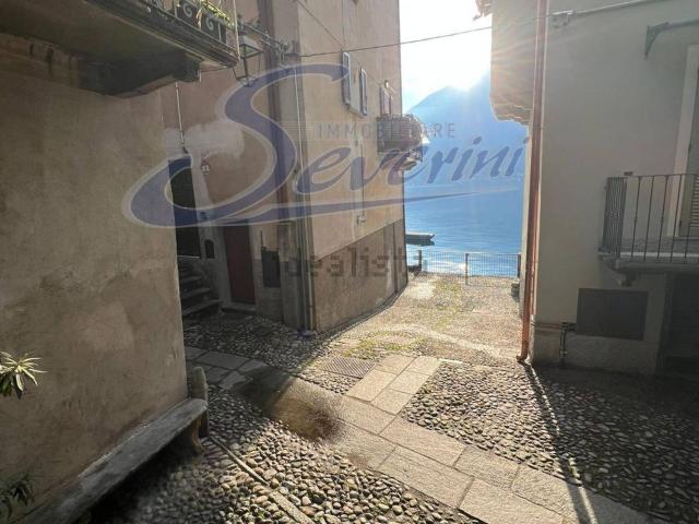 Appartamento in vendita a Colonno, Lombardia