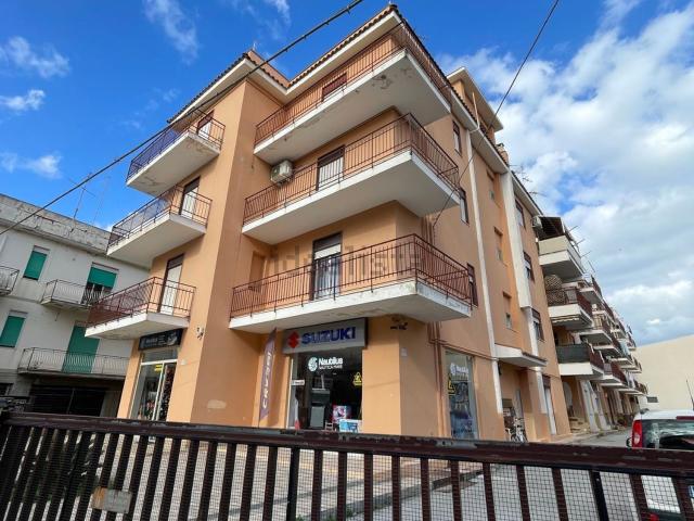 Appartamento in vendita a Belvedere, Falcone