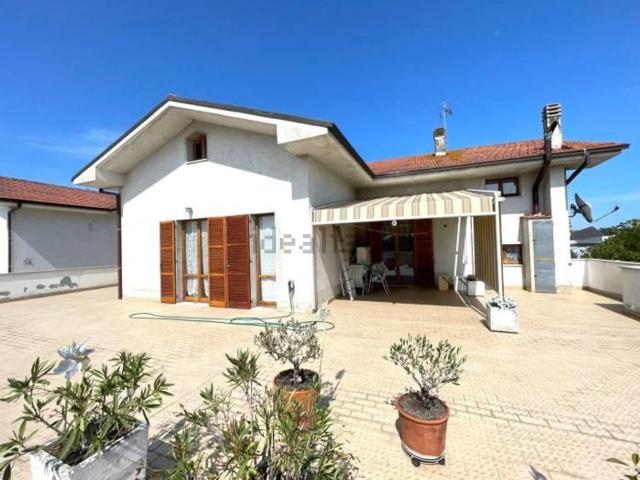 Appartamento in vendita a Trecastelli, Marche