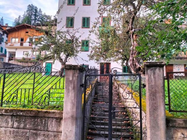 Appartamento in vendita a Val di Zoldo, Fornesighe