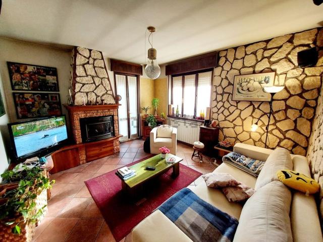 Appartamento in vendita a Comunità montana della valle Camonica, Breno
