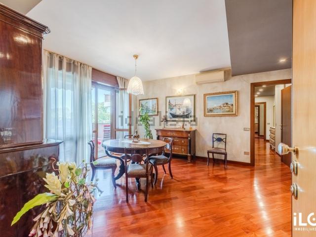 Appartamento in vendita a Quinto de' Stampi, Rozzano