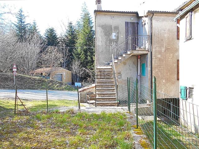 Appartamento in vendita a Marliana, Toscana