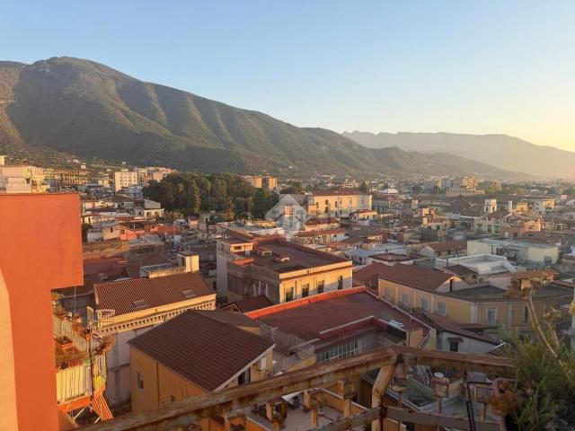 Attico in vendita a Angri, Salerno