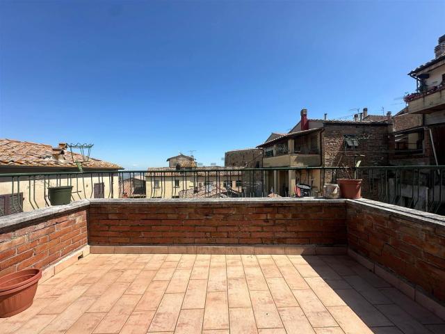 Appartamento in vendita a Volterra, Pisa