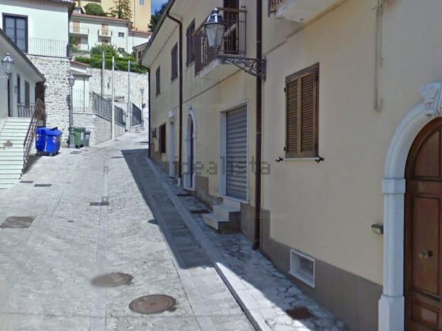 Appartamento in vendita a Morra De Sanctis, Campania